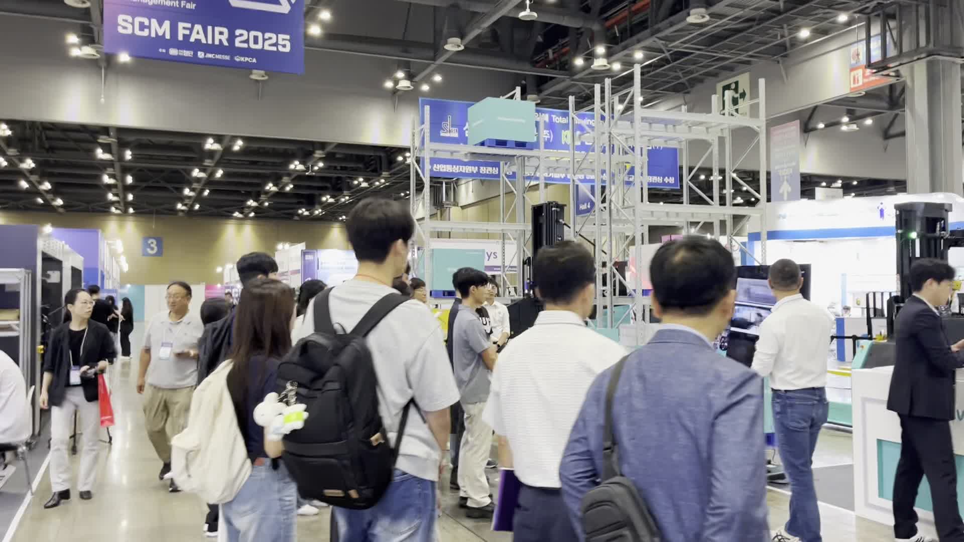 劢微机器人亮相SCM FAIR 2025